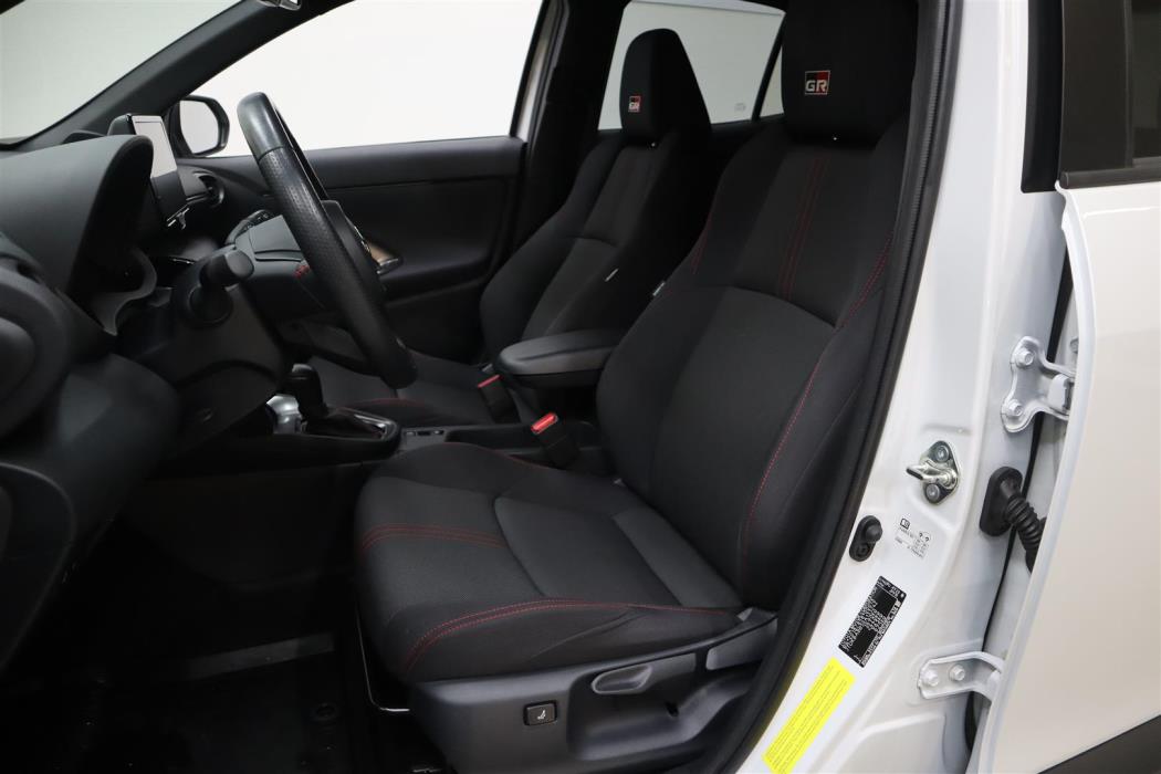 TOYOTA Yaris Cross 2023