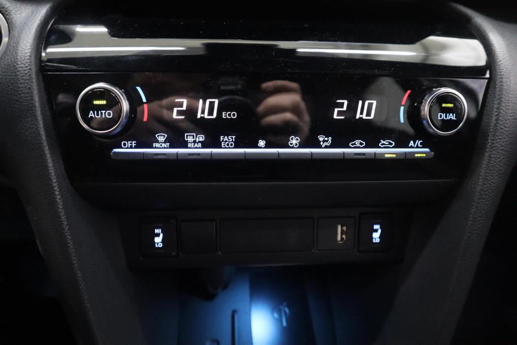 TOYOTA Yaris Cross 2023