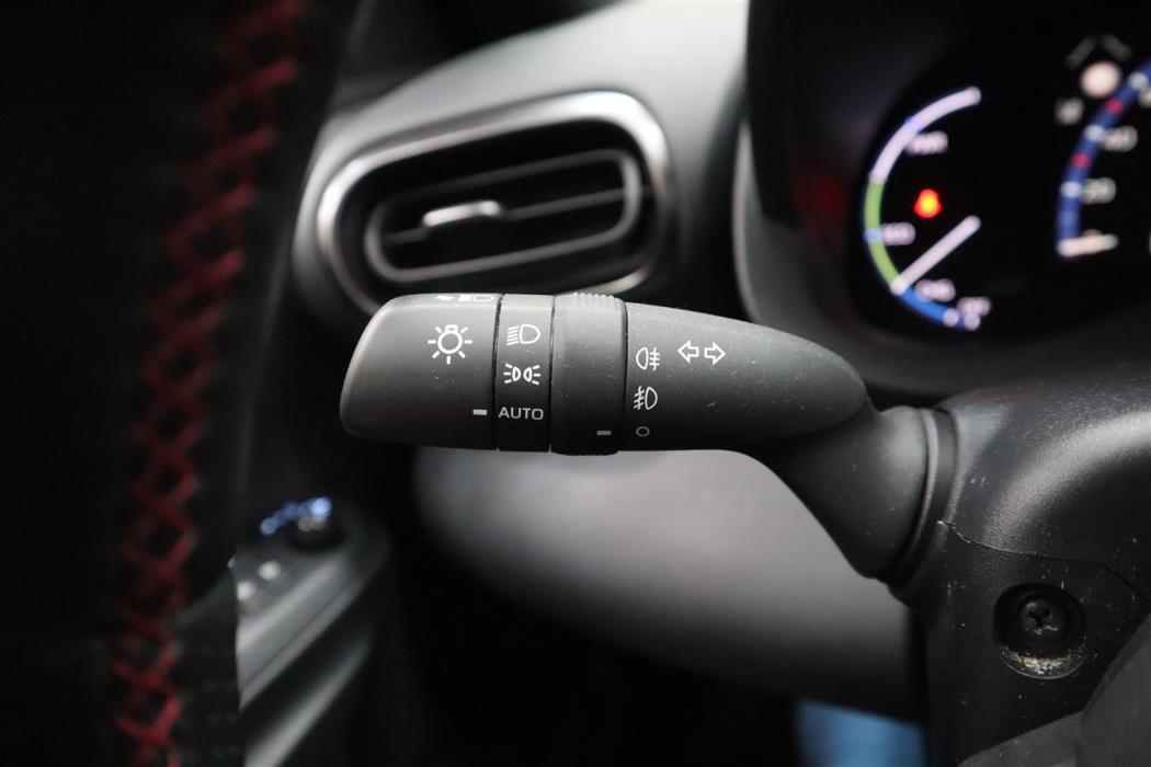 TOYOTA Yaris Cross 2023