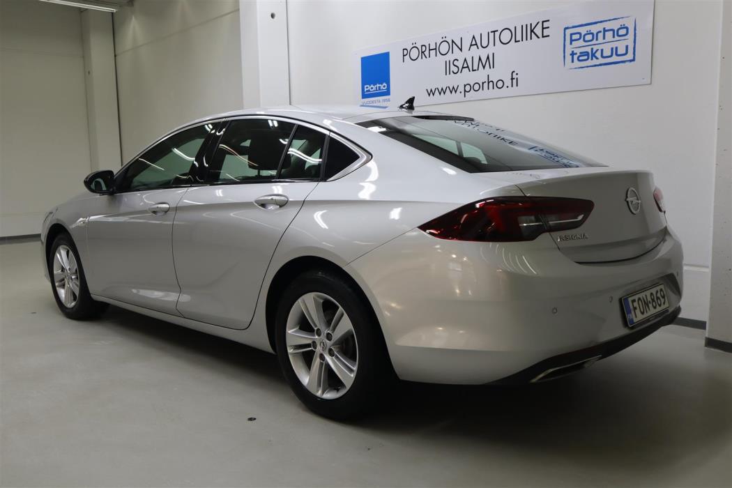 OPEL Insignia 2021