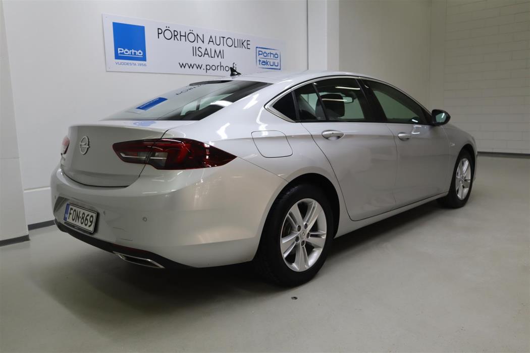 OPEL Insignia 2021