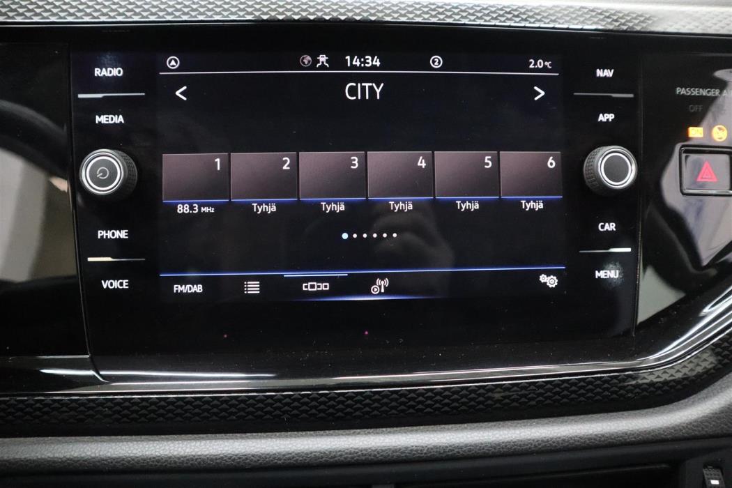 VOLKSWAGEN Polo 2022