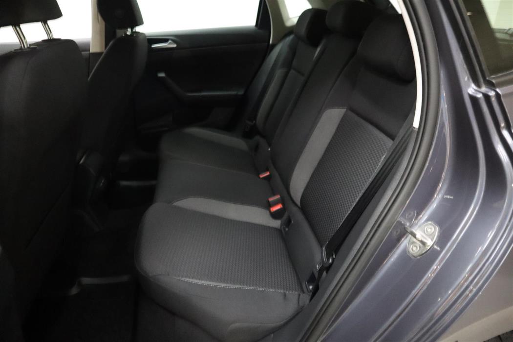 VOLKSWAGEN Polo 2022