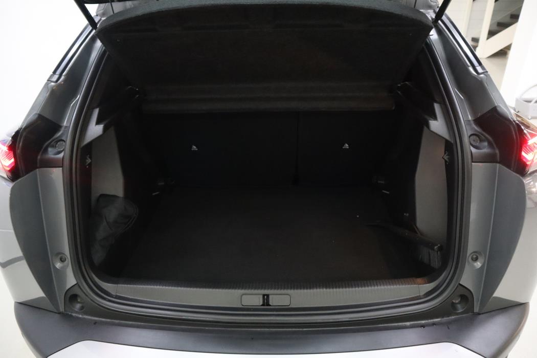 Peugeot e-2008 2023
