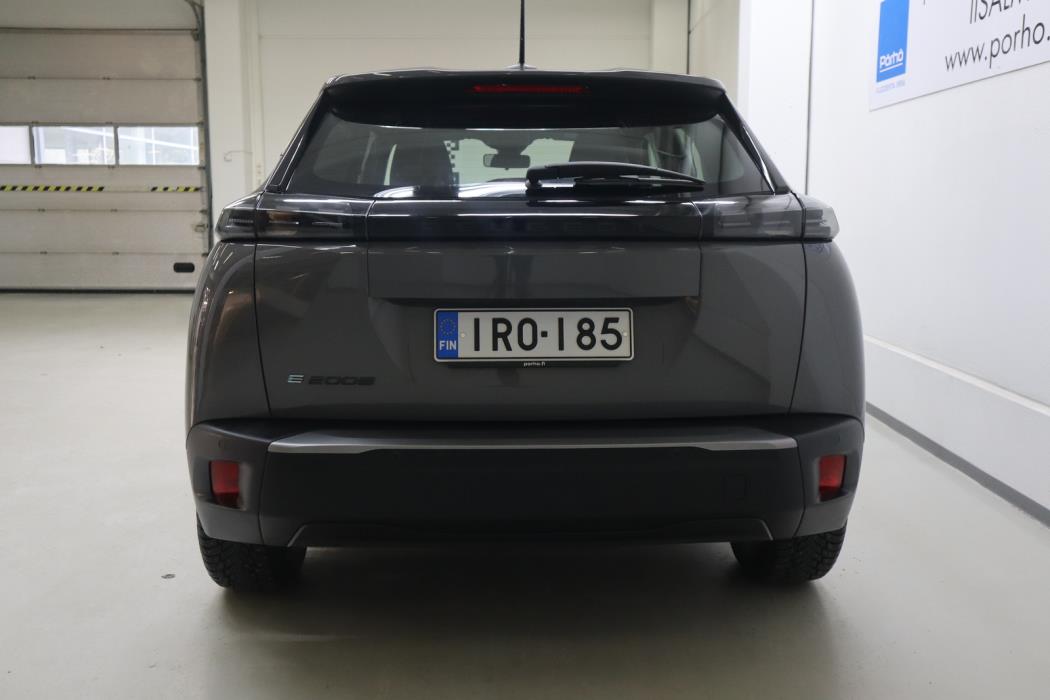 Peugeot e-2008 2023