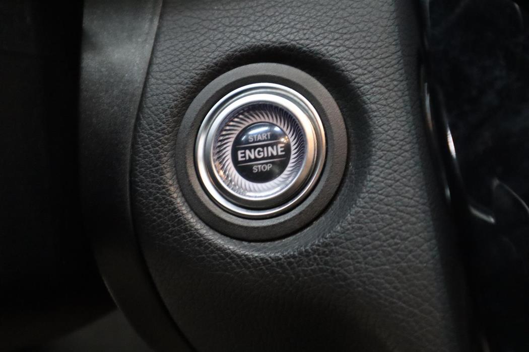 MERCEDES-BENZ C 2020