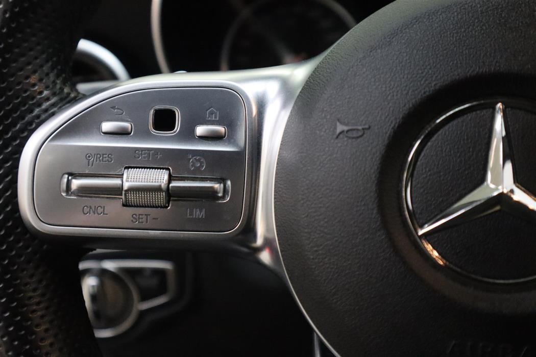 MERCEDES-BENZ C 2020