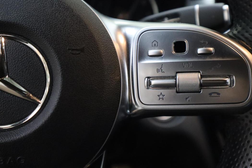 MERCEDES-BENZ C 2020