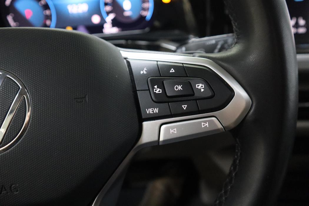 VOLKSWAGEN Multivan 2022