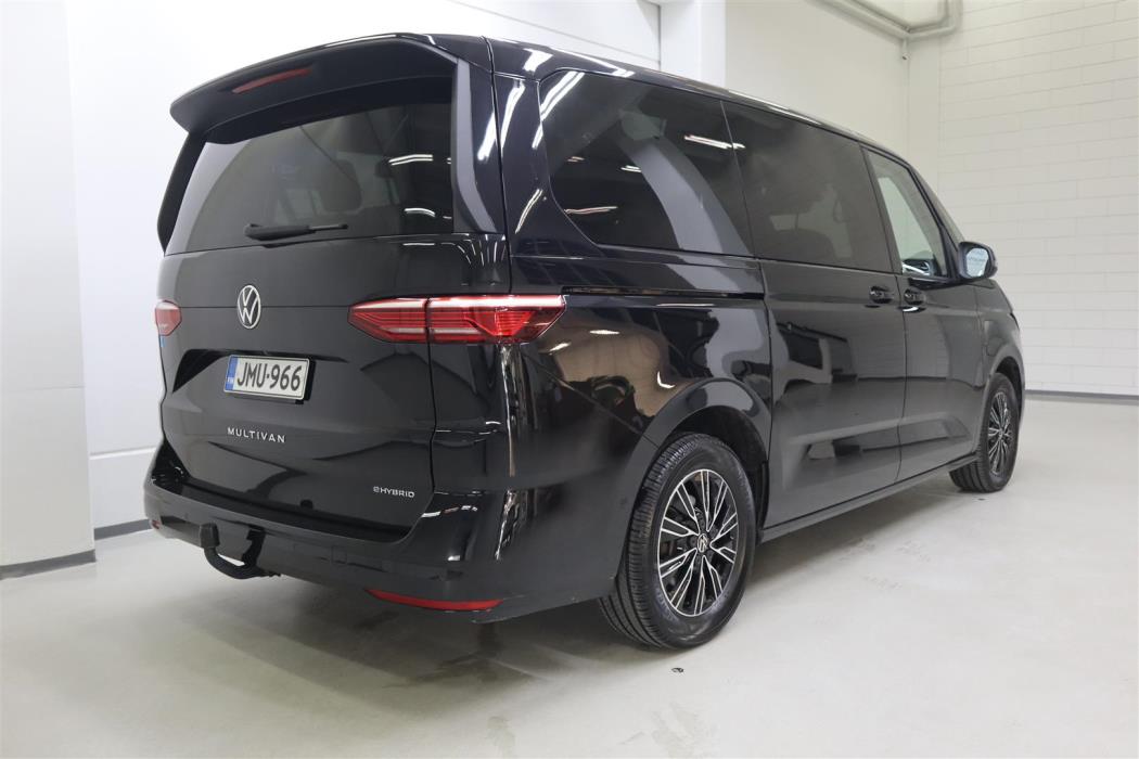 VOLKSWAGEN Multivan 2022