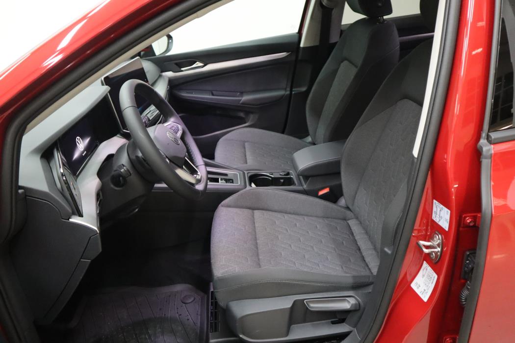 Volkswagen Golf 2025