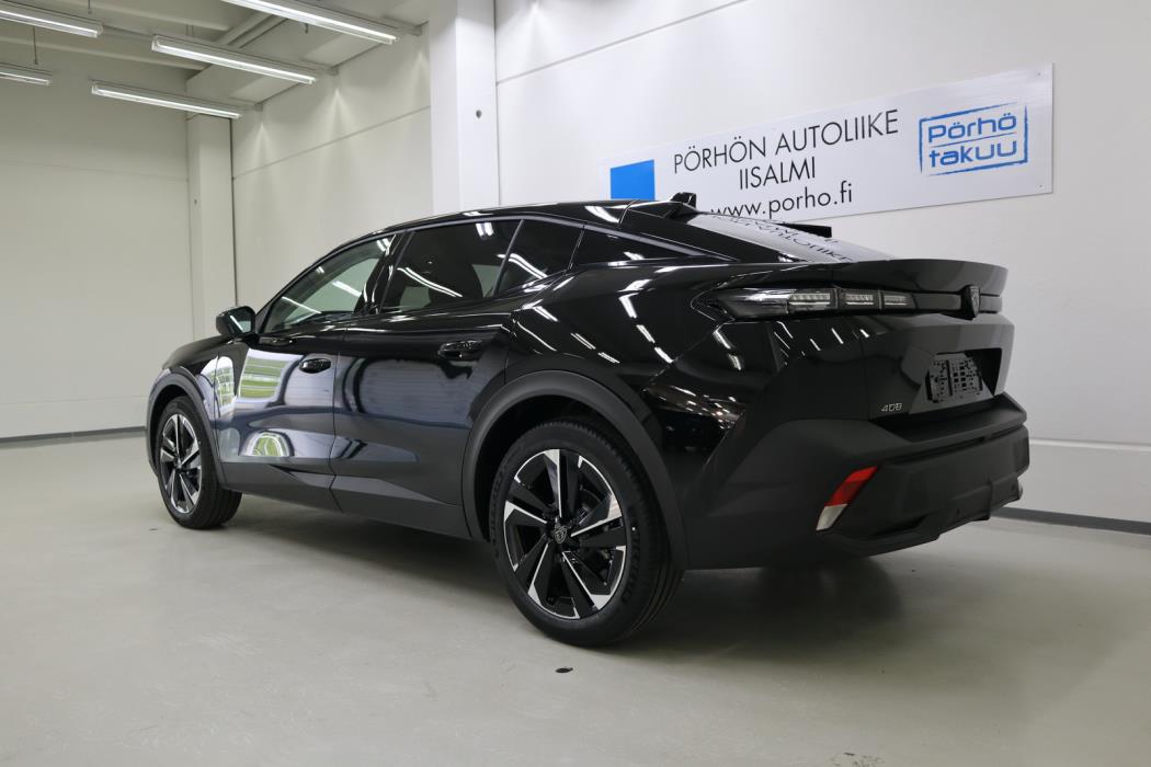 Peugeot 408 2023