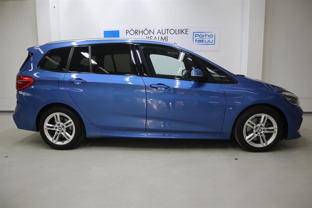 BMW 220 2018