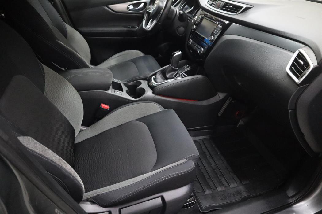 NISSAN Qashqai 2017