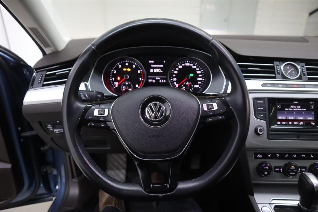 VOLKSWAGEN Passat 2015