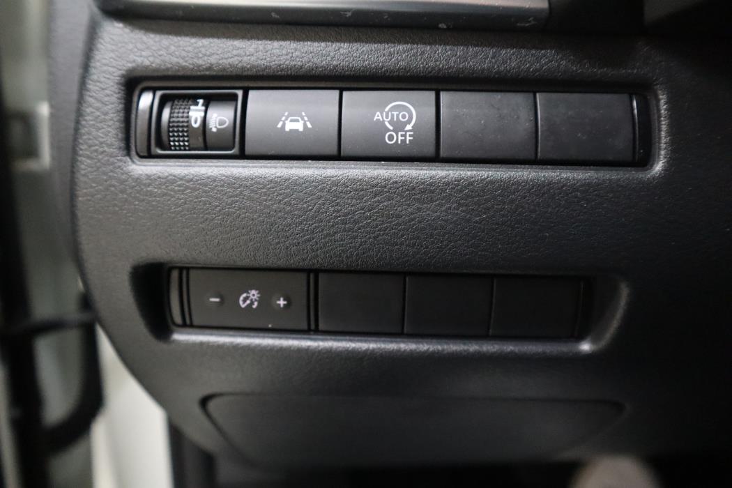 NISSAN Qashqai 2023