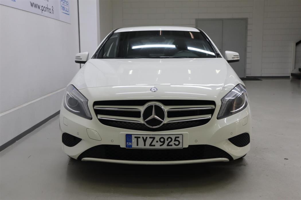 MERCEDES-BENZ A 2013