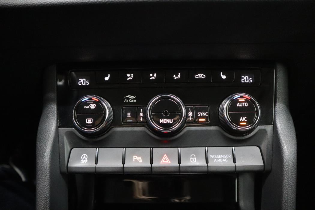 SKODA Karoq 2023