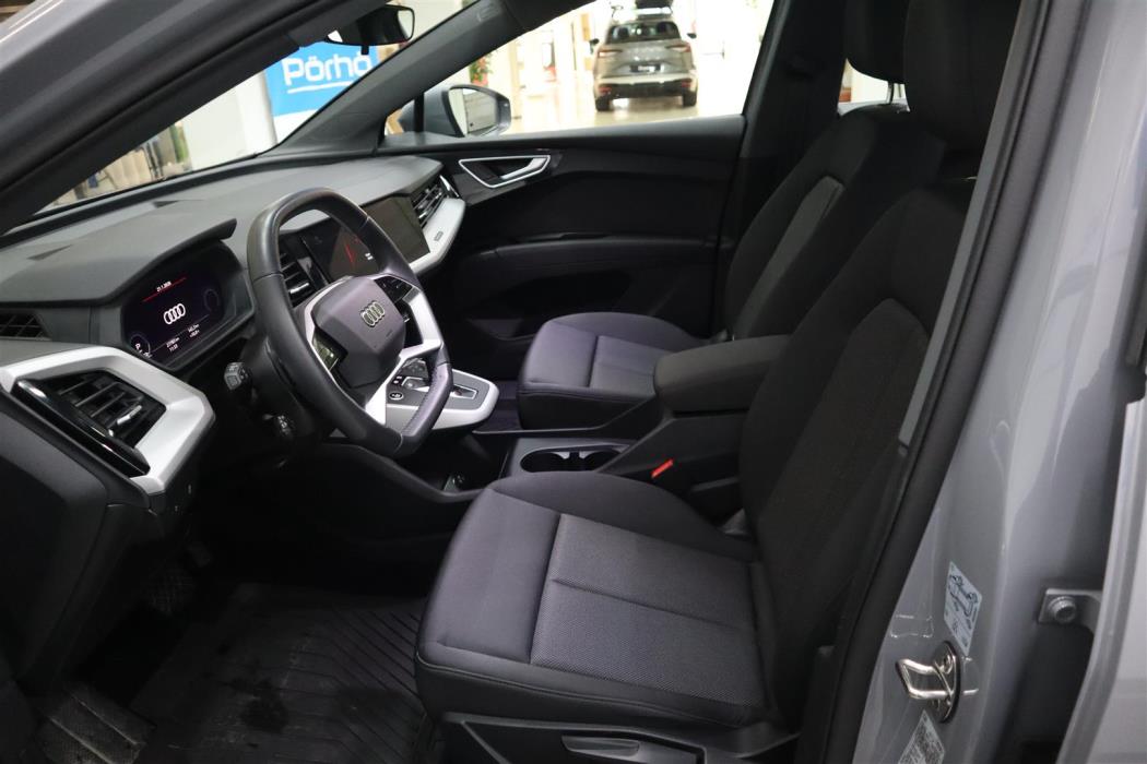AUDI Q4 e-tron 2023