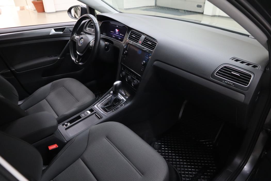 Volkswagen Golf 2020