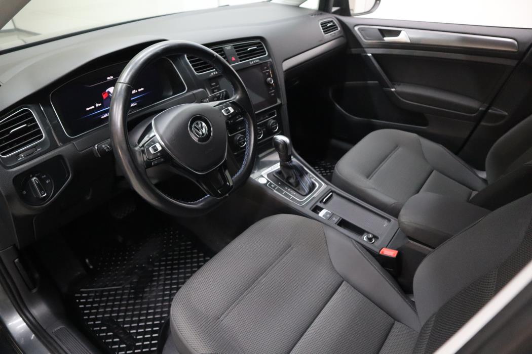 Volkswagen Golf 2020