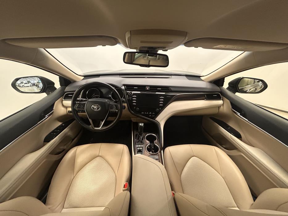 TOYOTA Camry 2019