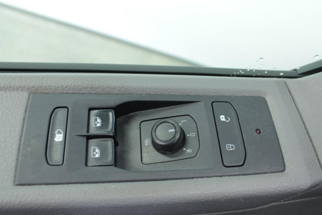 VOLKSWAGEN Transporter 2020