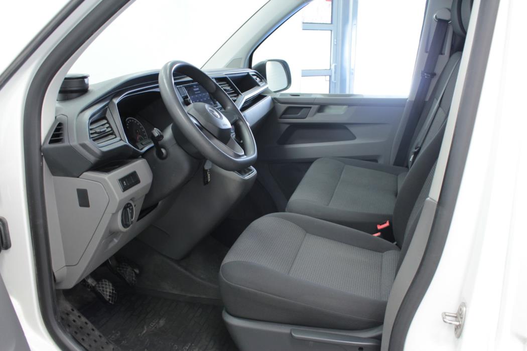 VOLKSWAGEN Transporter 2020