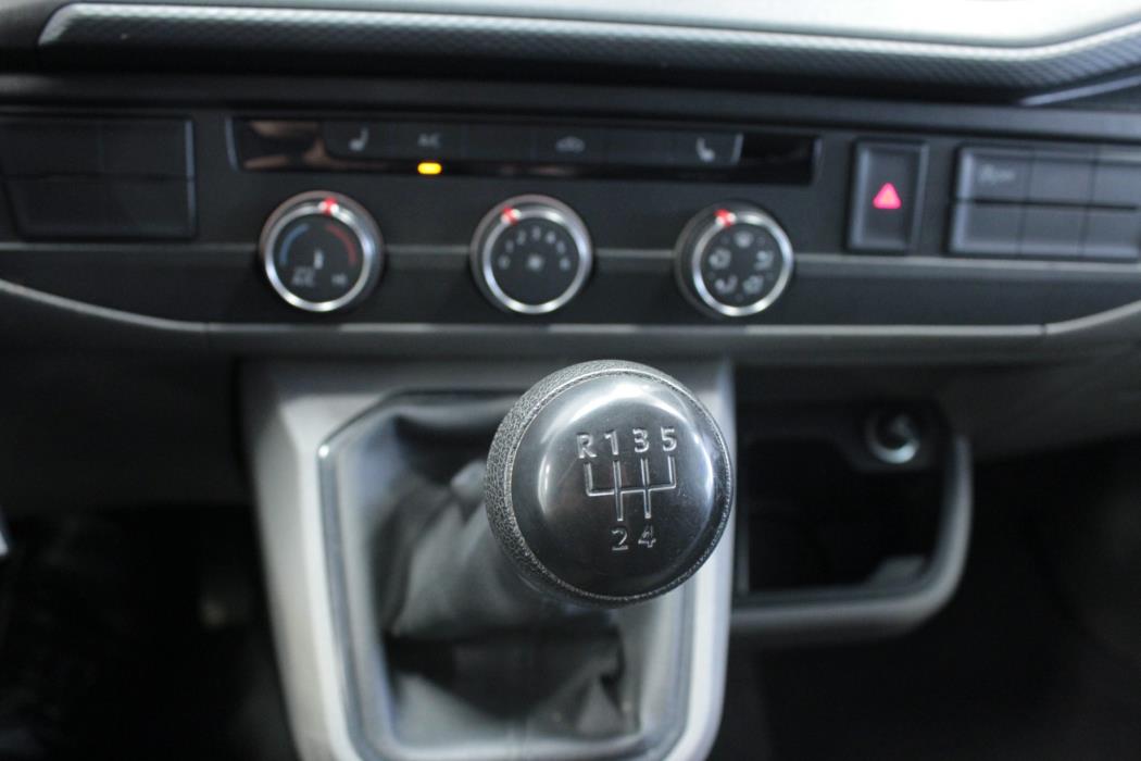 VOLKSWAGEN Transporter 2020
