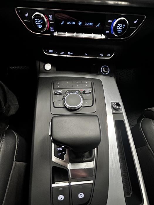 AUDI Q5 2020