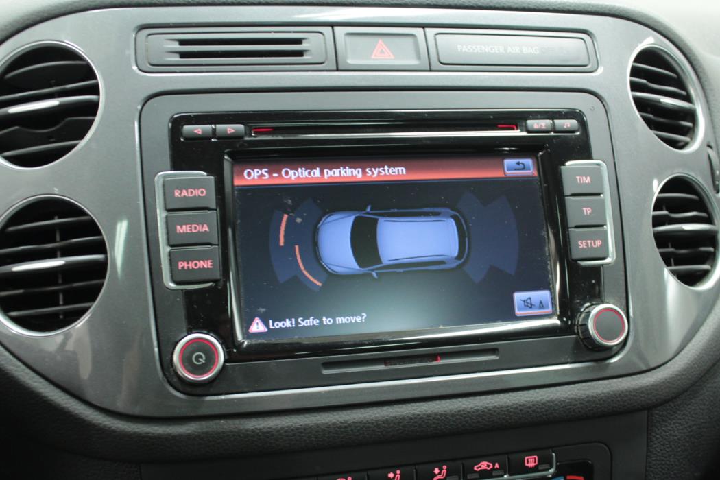 VOLKSWAGEN Tiguan 2012