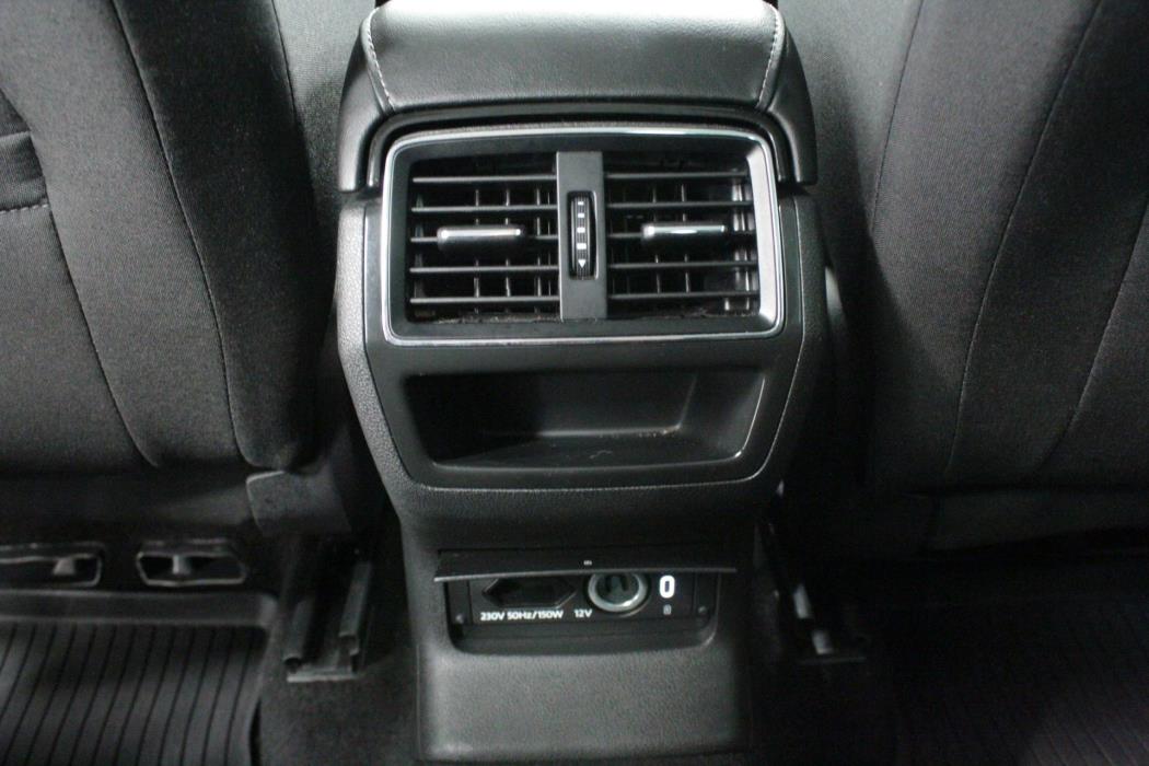 SKODA Karoq 2023