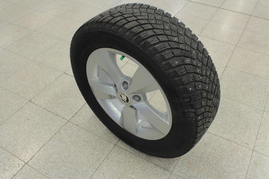 SKODA Karoq 2023