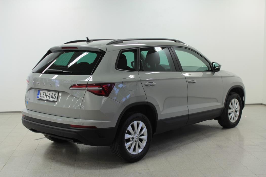 SKODA Karoq 2023