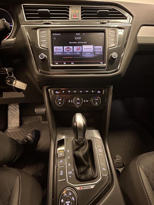 VOLKSWAGEN Tiguan 2016