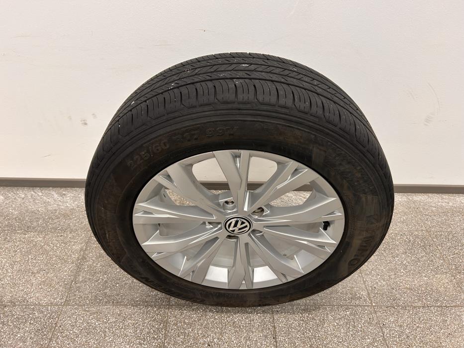 VOLKSWAGEN Tiguan 2016