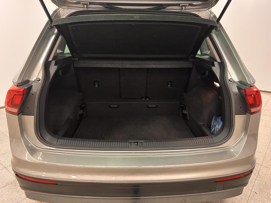 VOLKSWAGEN Tiguan 2016