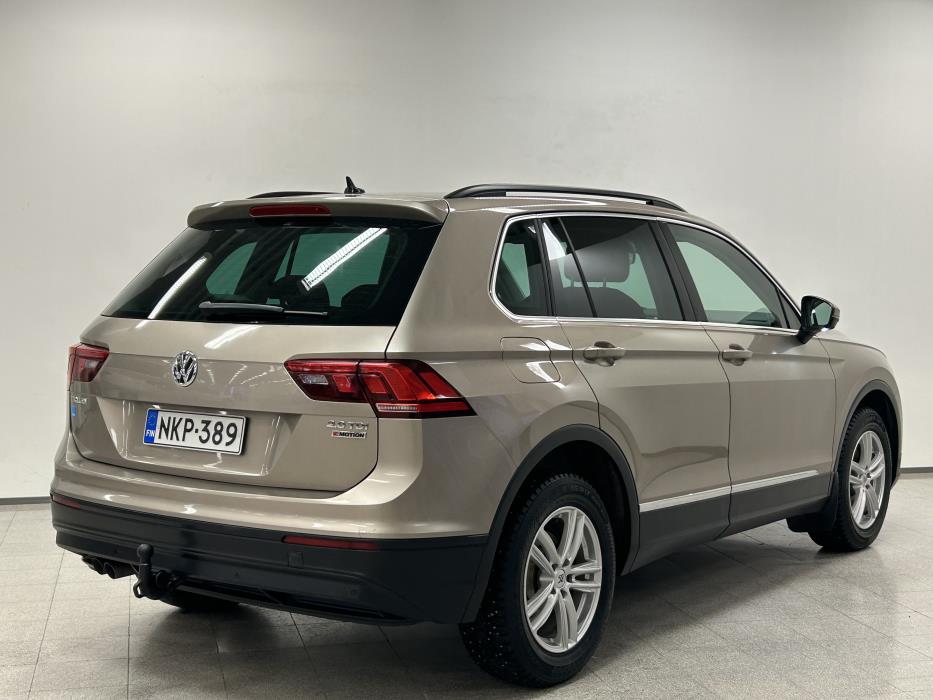 VOLKSWAGEN Tiguan 2017
