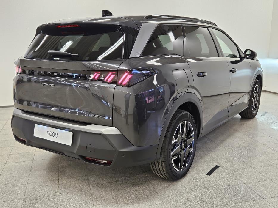 Peugeot 5008 2025