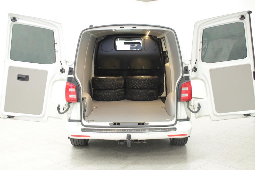 VOLKSWAGEN Transporter 2017