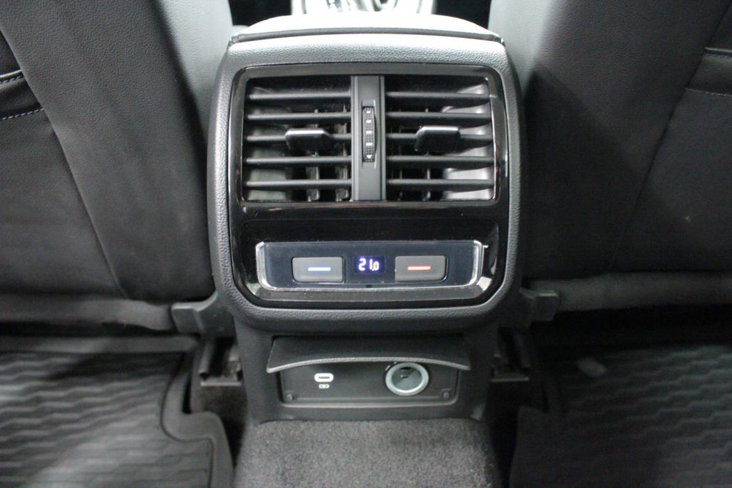 VOLKSWAGEN Passat 2020