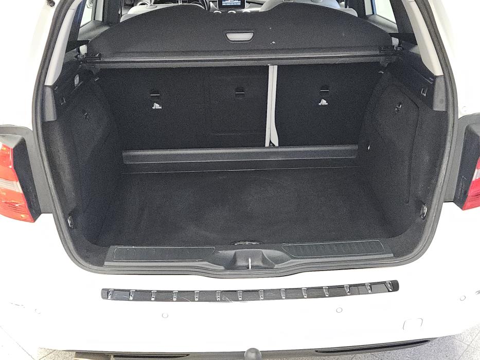 MERCEDES-BENZ B 2012