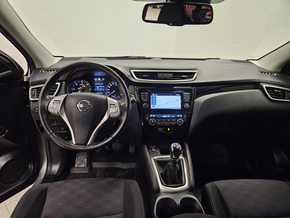 NISSAN Qashqai 2017