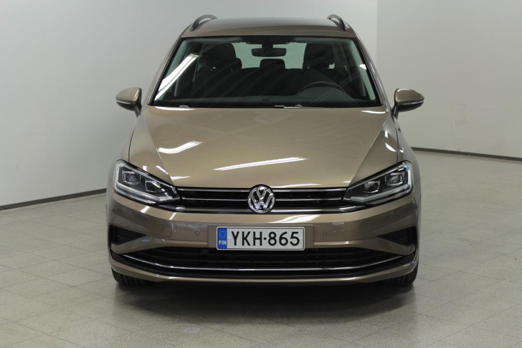 VOLKSWAGEN Golf Sportsvan 2018