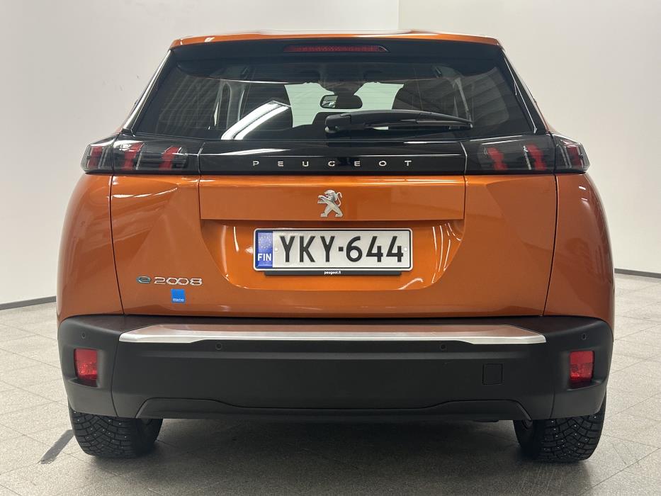 PEUGEOT e-2008 2022