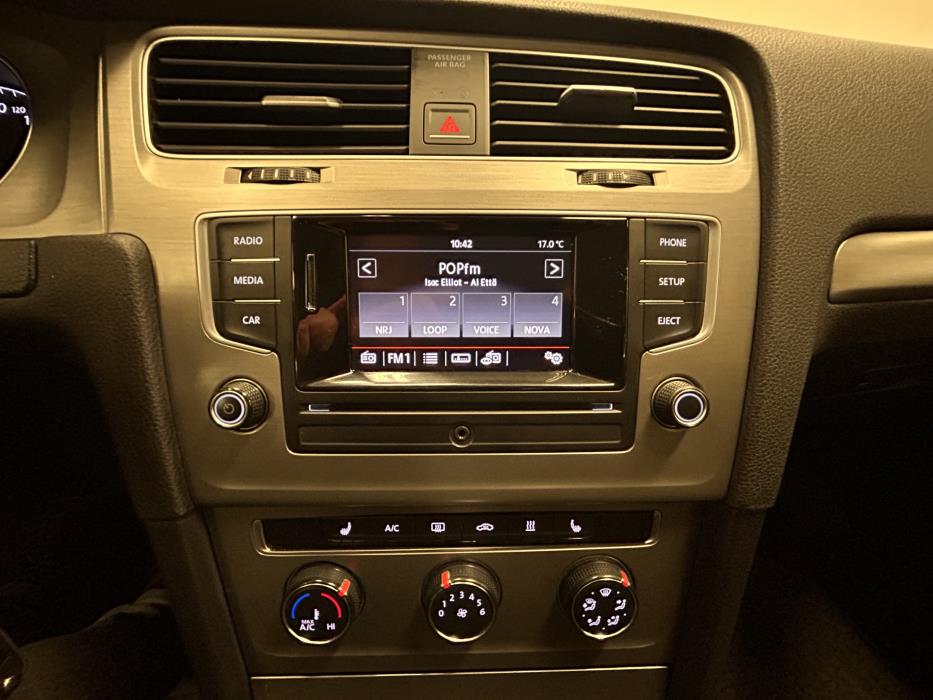 VOLKSWAGEN Golf 2016