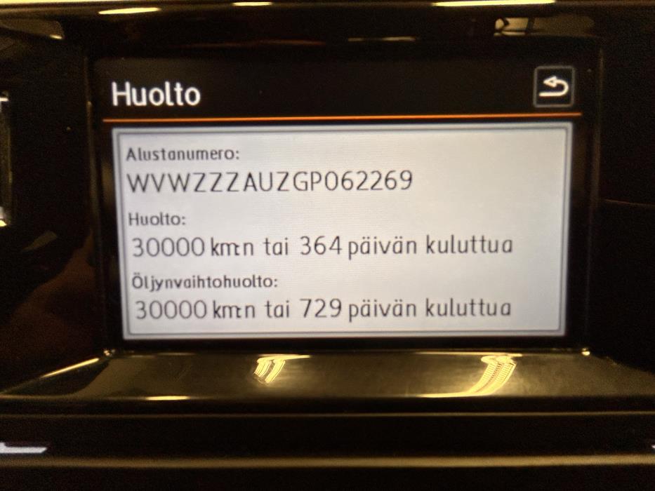 VOLKSWAGEN Golf 2016