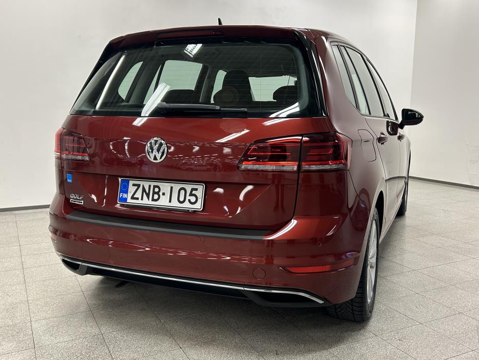 VOLKSWAGEN Golf Sportsvan 2020