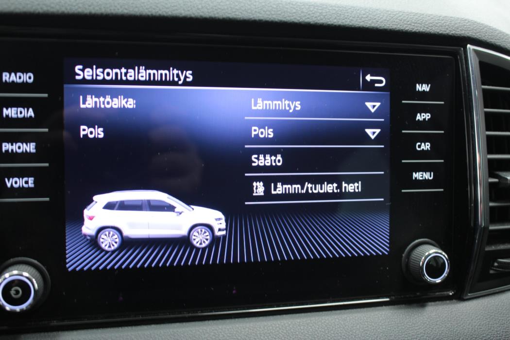 SKODA Karoq 2023