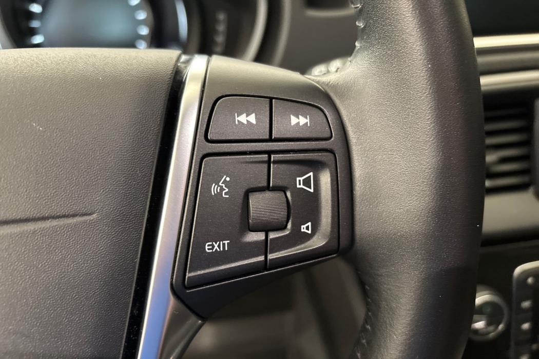 Volvo V40 2019